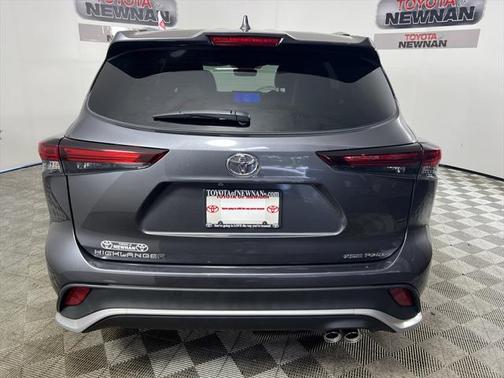 2025 Toyota Highlander XSE