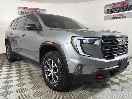 2025 GMC Acadia AWD AT4