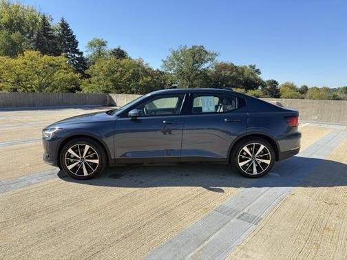 2022 Polestar 2 Long Range Dual Motor