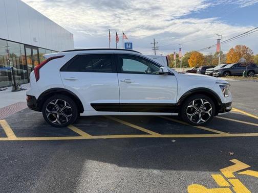 2023 Kia Niro Touring