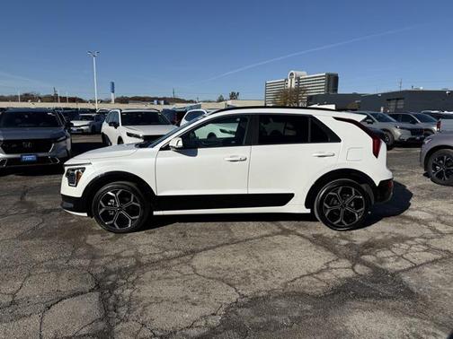 2023 Kia Niro Touring