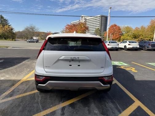 2023 Kia Niro Touring
