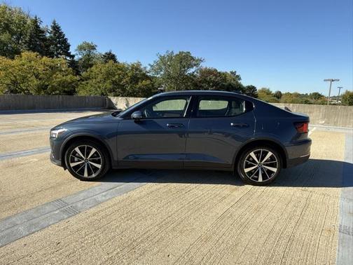 2022 Polestar 2 Long Range Dual Motor