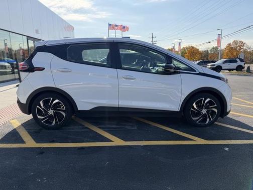 2022 Chevrolet Bolt EV FWD 2LT
