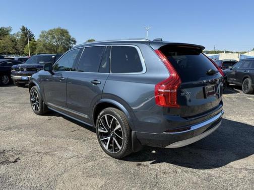 2022 Volvo XC90 Recharge Plug-In Hybrid T8 Inscription Expression 6 Passenger