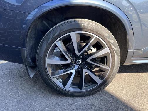 2022 Volvo XC90 Recharge Plug-In Hybrid T8 Inscription Expression 6 Passenger