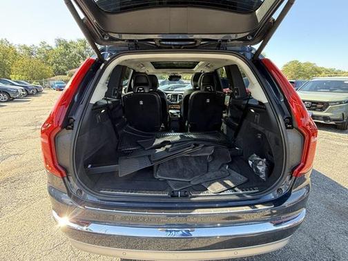 2022 Volvo XC90 Recharge Plug-In Hybrid T8 Inscription Expression 6 Passenger