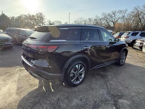 2022 INFINITI QX60 Luxe