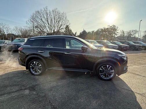 2022 INFINITI QX60 Luxe