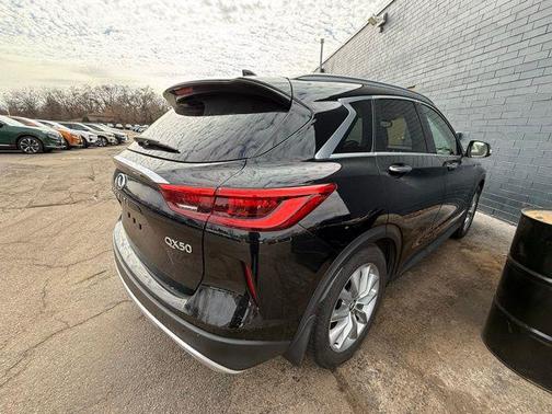 2021 INFINITI QX50 LUXE AWD