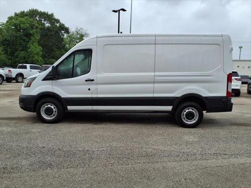 2022 Ford Transit-250 Base