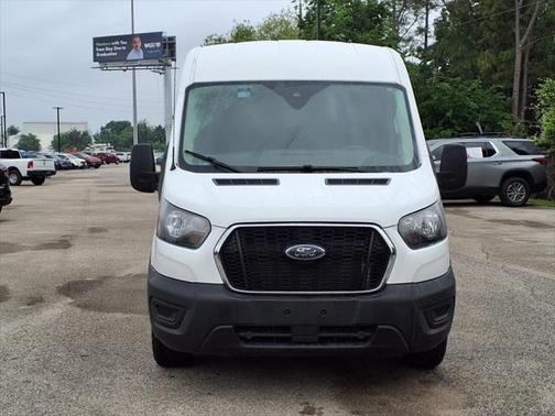 2022 Ford Transit-250 Base