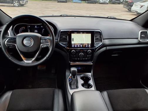 2022 Jeep Grand Cherokee Laredo