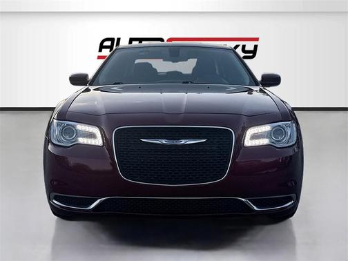 2022 Chrysler 300 Touring