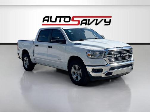 Bright White Clearcoat 2023 RAM 1500 Big Horn/Lone Star