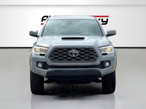 Cement 2021 Toyota Tacoma TRD Sport