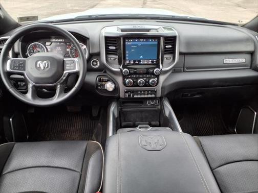 2022 RAM 2500 Laramie Crew Cab 4x4 6'4' Box
