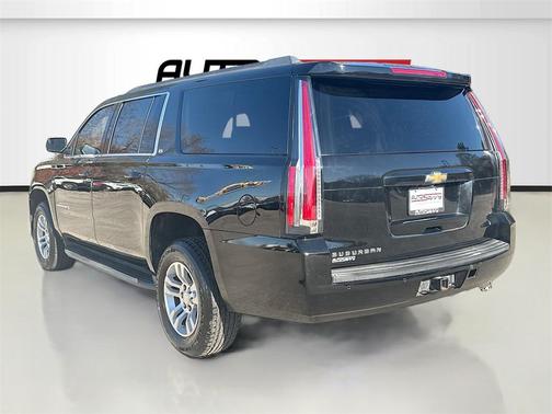 2016 Chevrolet Suburban LS