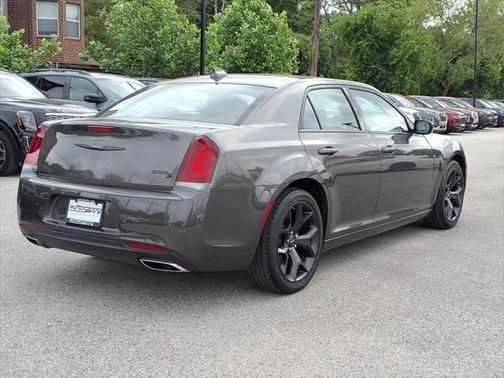 2022 Chrysler 300 S