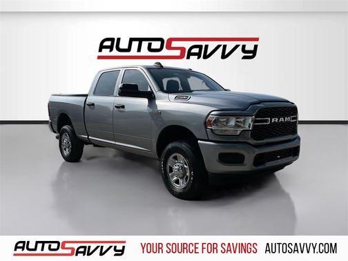 2022 RAM 2500 Tradesman Crew Cab 4x4 6'4' Box