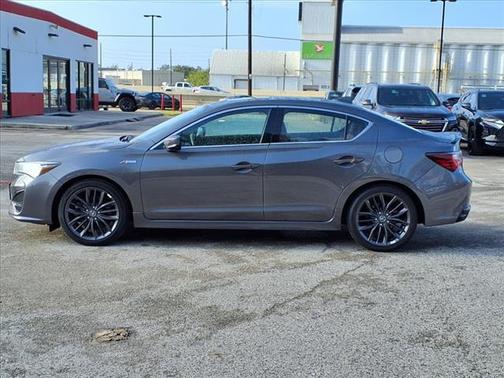 2022 Acura ILX Premium & A-SPEC Packages