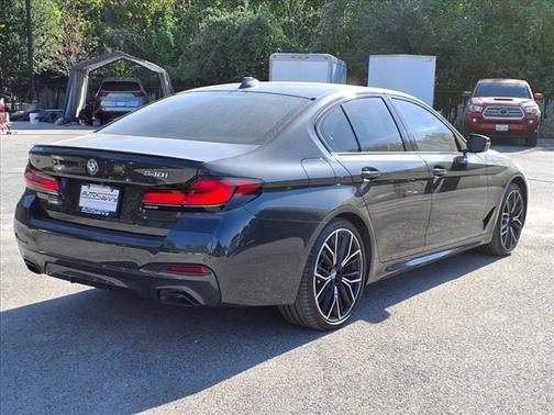 2023 BMW 540 i