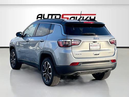 Billet Silver Metallic Clearcoat 2023 Jeep Compass Limited