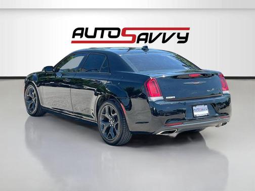 Gloss Black 2022 Chrysler 300 S