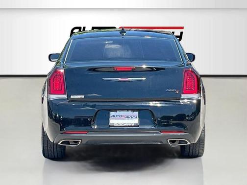 Gloss Black 2022 Chrysler 300 S