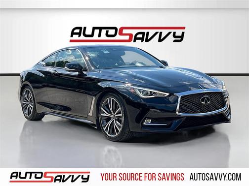 2022 INFINITI Q60 LUXE