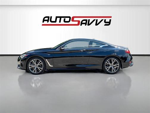 2022 INFINITI Q60 LUXE