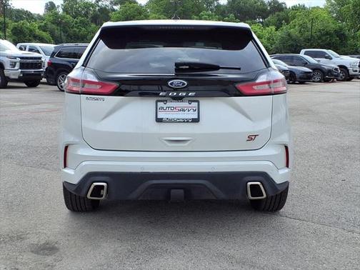2023 Ford Edge ST