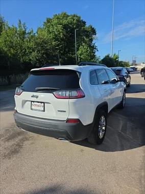 2022 Jeep Cherokee Latitude Lux