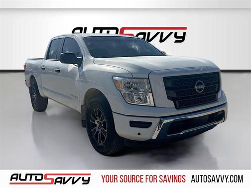 2024 Nissan Titan SV