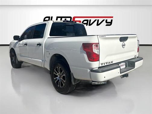 2024 Nissan Titan SV