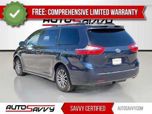 2020 Toyota Sienna XLE