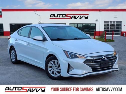 2019 Hyundai ELANTRA SE