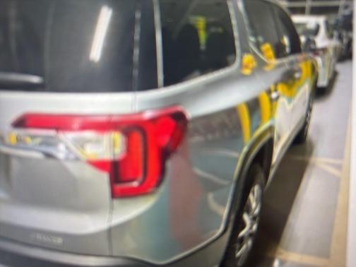 2023 GMC Acadia AWD SLT