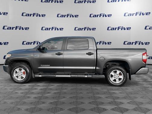 2017 Toyota Tundra SR5