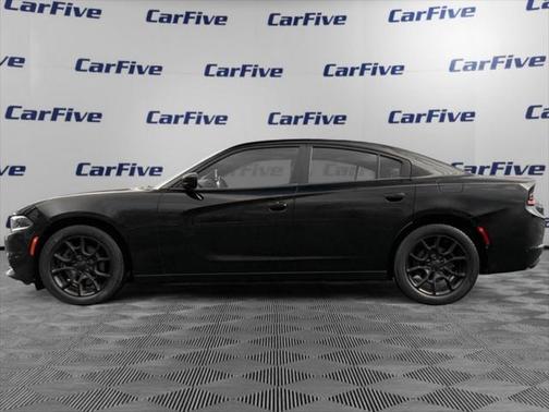 2016 Dodge Charger SE