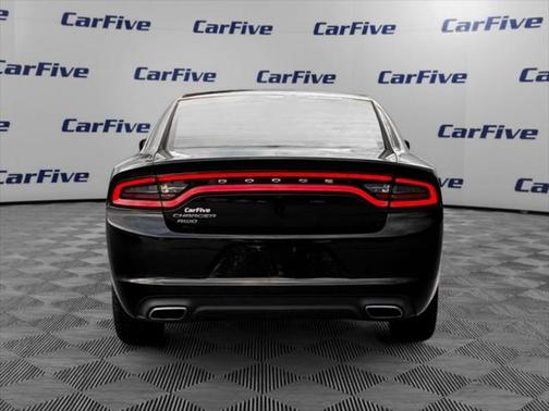 2016 Dodge Charger SE