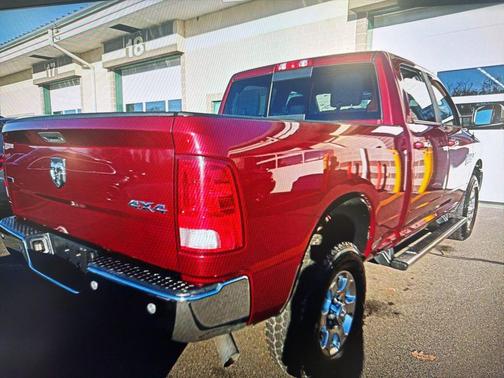 2018 RAM 2500 SLT Crew Cab 4x4 6'4' Box