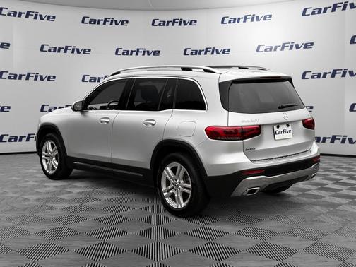 Iridium Silver Metallic 2022 Mercedes-Benz GLB 250 4MATIC