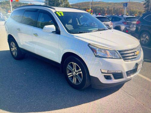 2017 Chevrolet Traverse 2LT