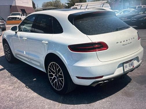 2017 Porsche Macan Turbo