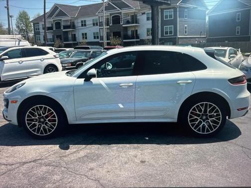 2017 Porsche Macan Turbo