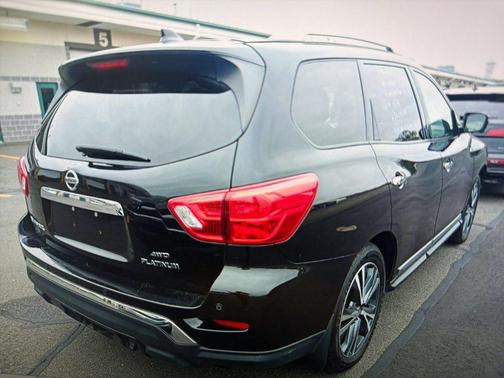 2020 Nissan Pathfinder Platinum 4WD