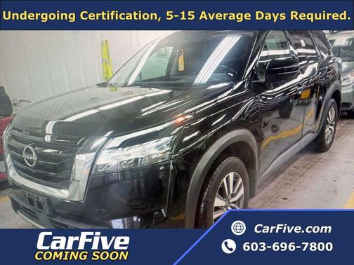 2023 Nissan Pathfinder SL 4WD