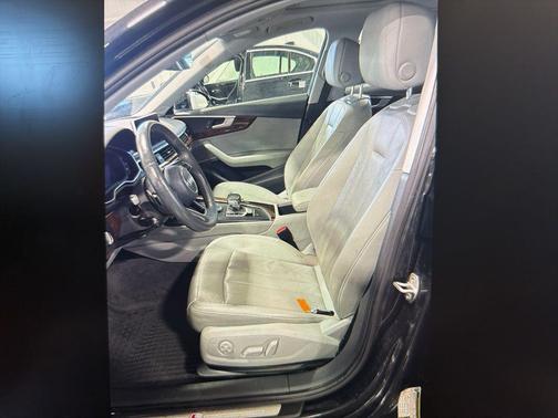 2019 Audi A4 2.0T Premium Plus