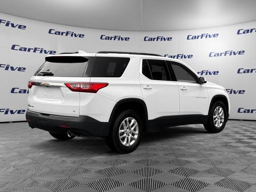 2021 Chevrolet Traverse LT Leather